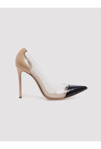 SAPATO-PRETO-BEGE-E-TRANSPARENTE-PRETO-BEGE