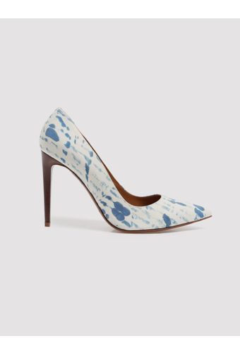 SCARPIN-ESTAMPA-DE-MANCHAS-AZUIS-BRANCO