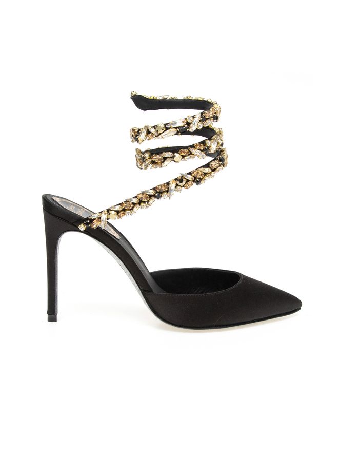 salto alto preto com dourado