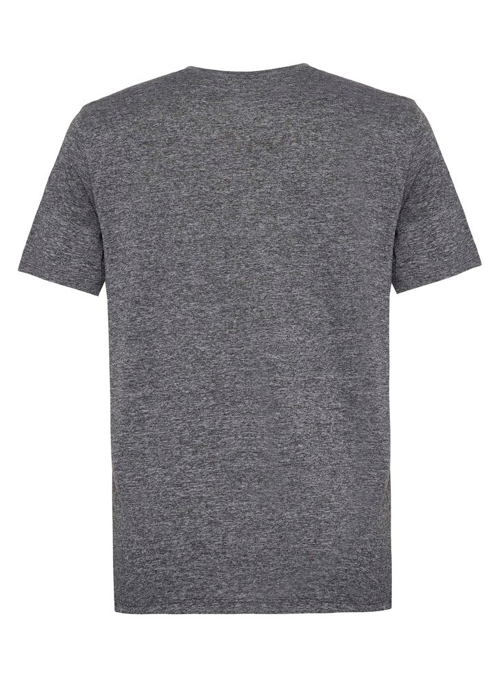 Camiseta-Essential-Tee-Preto