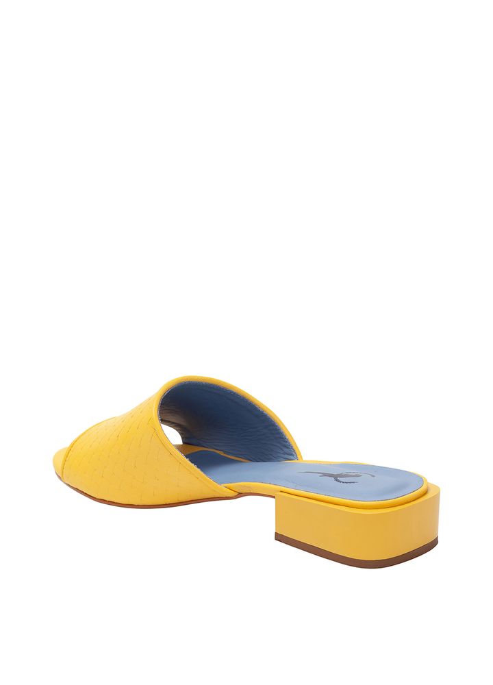 MULE-LOW-COURO-TRESSE-YELLOW-S23369350501-AMARELO