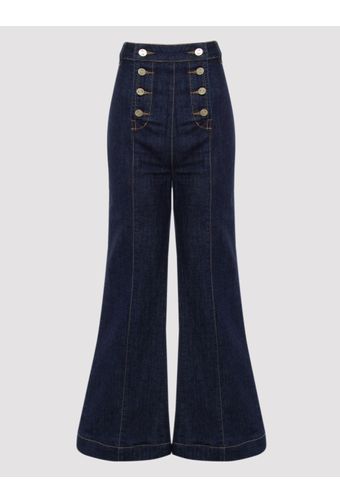 CALA-JEANS-BOCA-DE-SINO-BOLSO-CHAPADO-E-DETALHE-EM-METAL-JEANS-PRETO