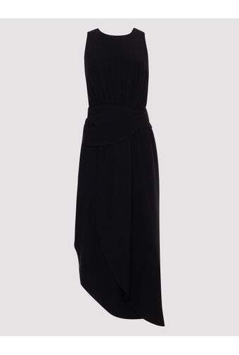 VEST-LONGO-C--ALAS-TRANANDO-NAS-COSTAS-E-FAIXA-NA-CINTURA-PRETO