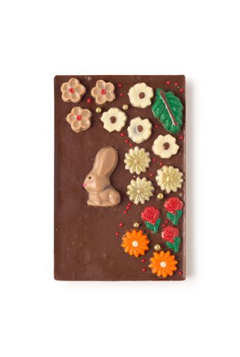 Chocolate-ao-Leite-com-Aplique-Flores-e-Coelho